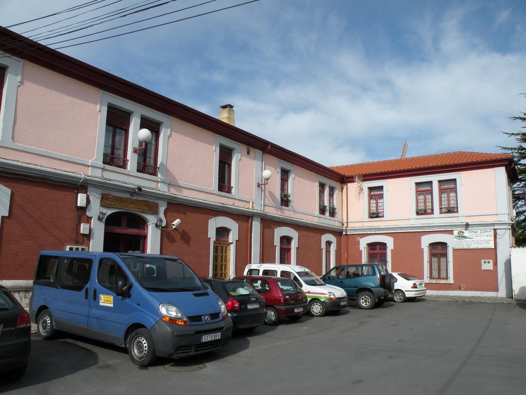 Albergue La Estacion Llanes Kültér fotó