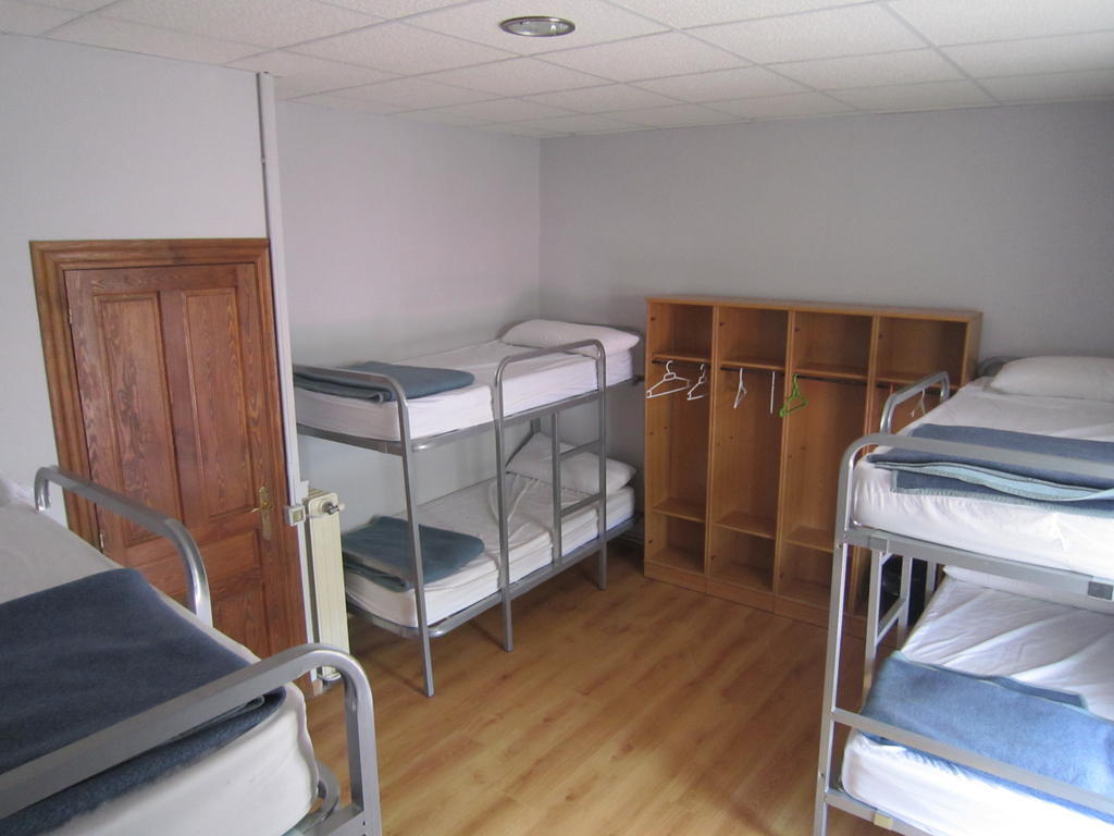 Albergue La Estacion Llanes Szoba fotó
